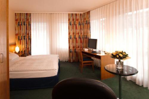 Hotel Zum Deutschen Eck Meerbusch Quarto foto